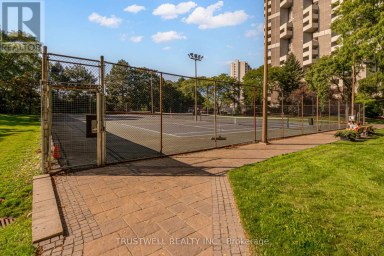 A39 - 300 MILL ROAD Toronto (Markland Wood) Ontario photo 28