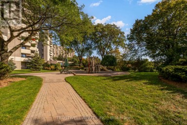 A39 - 300 MILL ROAD Toronto (Markland Wood) Ontario photo 29