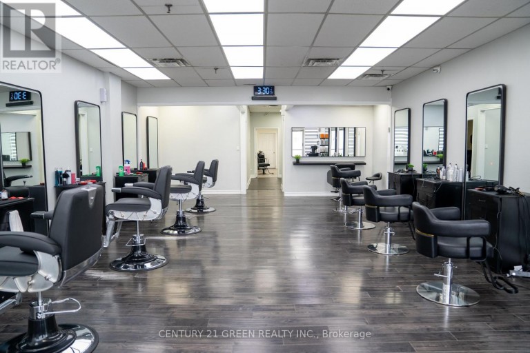8 - 2565 STEELES AVENUE E, Brampton (Steeles Industrial), Ontario, L6T4L6