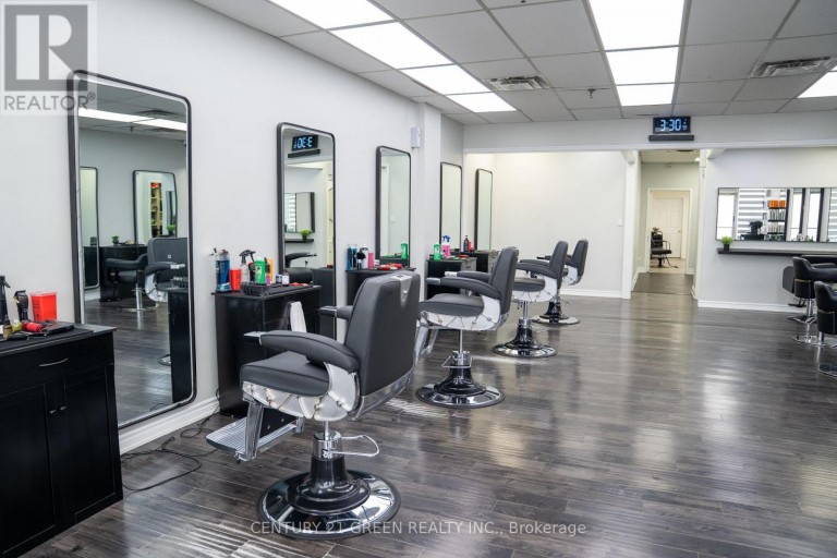 8 - 2565 STEELES AVENUE E, Brampton (Steeles Industrial), Ontario, L6T4L6