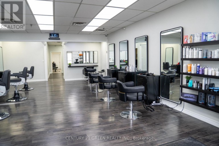 8 - 2565 STEELES AVENUE E, Brampton (Steeles Industrial), Ontario, L6T4L6