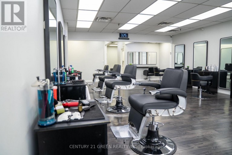 8 - 2565 STEELES AVENUE E, Brampton (Steeles Industrial), Ontario, L6T4L6