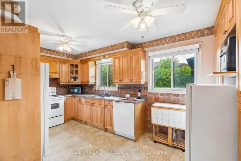 46 LINKDALE ROAD, Brampton (Brampton North), Ontario, L6V2Y6