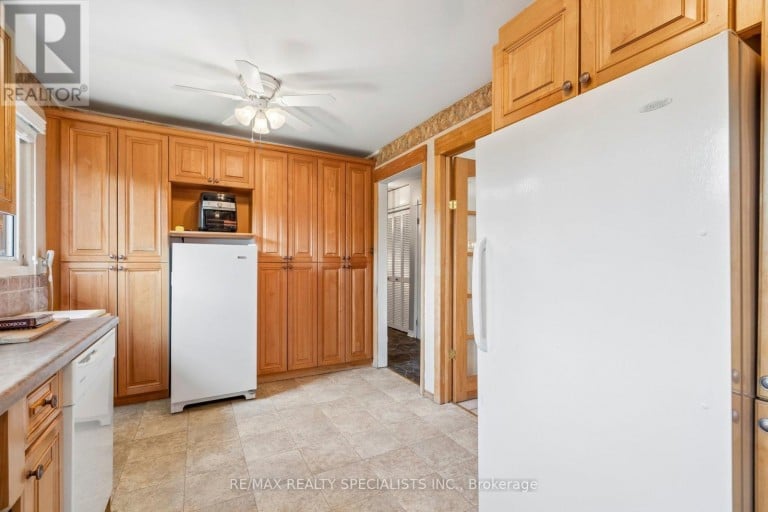46 LINKDALE ROAD, Brampton (Brampton North), Ontario, L6V2Y6