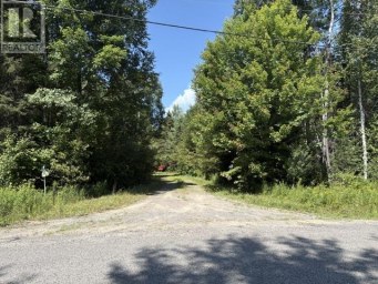 9 Poplar Dale RD Bruce Mines Ontario photo 2