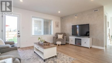 138 RENAISSANCE DRIVE St. Thomas Ontario photo 13