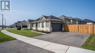 138 RENAISSANCE DRIVE St. Thomas Ontario photo 28