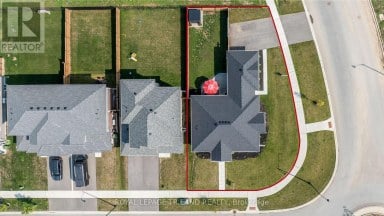 138 RENAISSANCE DRIVE St. Thomas Ontario photo 36