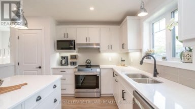 138 RENAISSANCE DRIVE St. Thomas Ontario photo 8