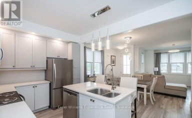 30 SAMANTHA LANE Midland Ontario photo 3
