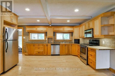 238 MARY STREET Orillia Ontario photo 13