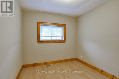 238 MARY STREET Orillia Ontario photo 19