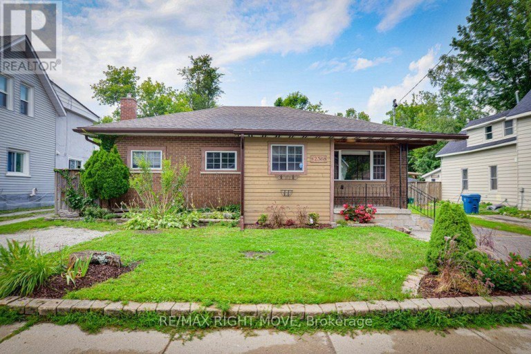 238 MARY STREET, Orillia, Ontario, L3V3E6