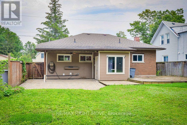 238 MARY STREET, Orillia, Ontario, L3V3E6