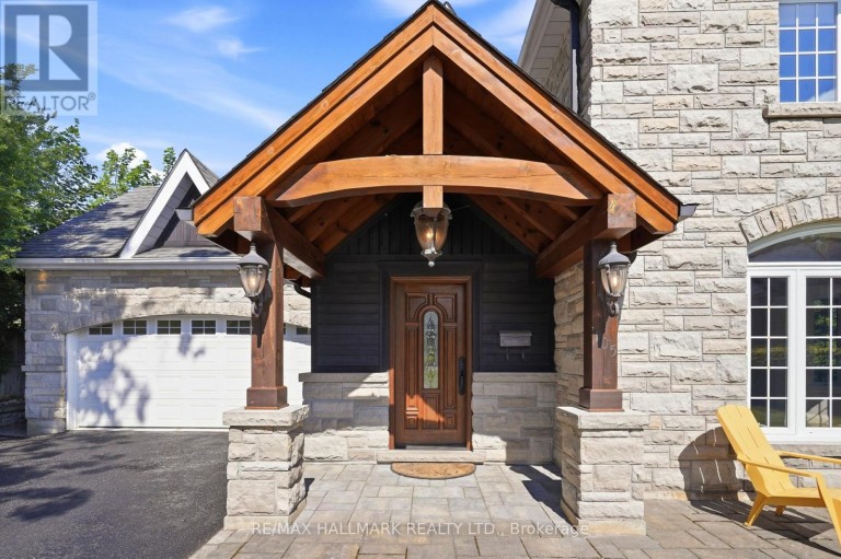 105 DUCKWORTH STREET, Barrie (Codrington), Ontario, L4M3V9