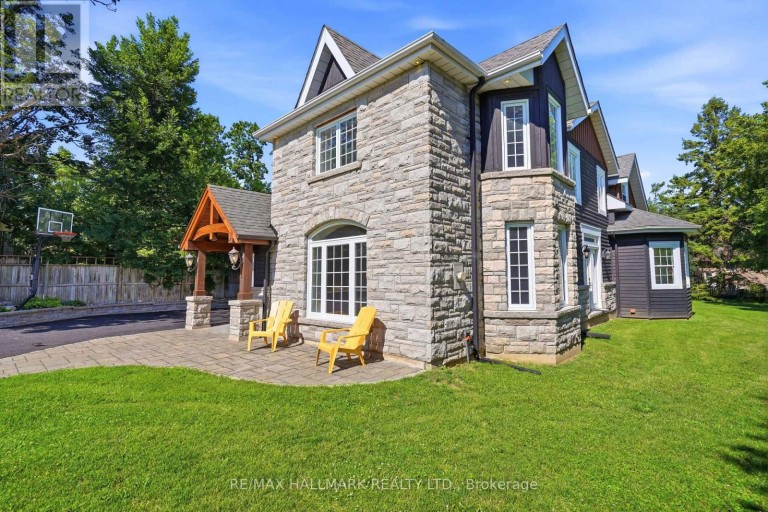105 DUCKWORTH STREET, Barrie (Codrington), Ontario, L4M3V9