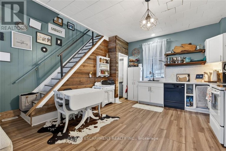 A&B - 18 KING STREET, Haldimand, Ontario, N0A1E0