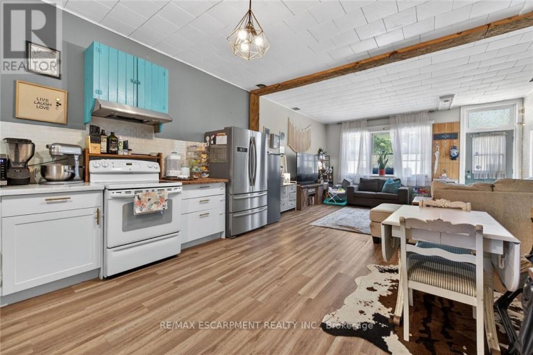 A&B - 18 KING STREET, Haldimand, Ontario, N0A1E0