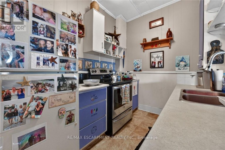 A&B - 18 KING STREET, Haldimand, Ontario, N0A1E0