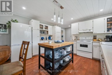 6167 GUELPH STREET Centre Wellington Ontario photo 8