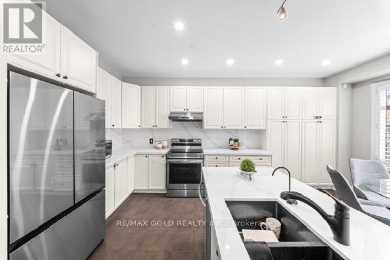 10 ROUGEBANK AVENUE, Caledon, Ontario, L7C3V1