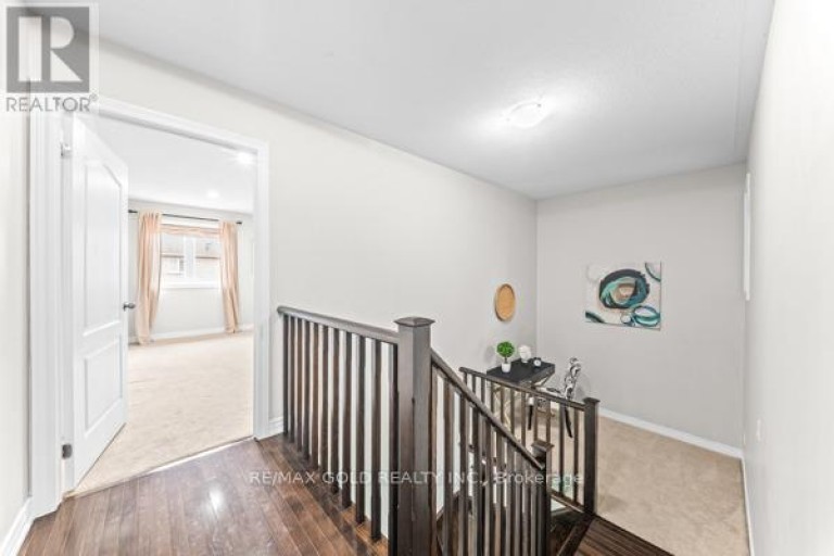 10 ROUGEBANK AVENUE, Caledon, Ontario, L7C3V1