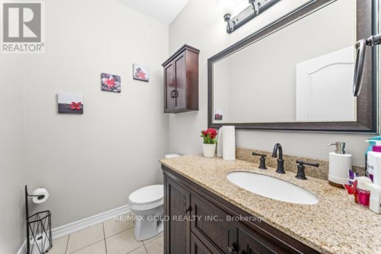 10 ROUGEBANK AVENUE, Caledon, Ontario, L7C3V1
