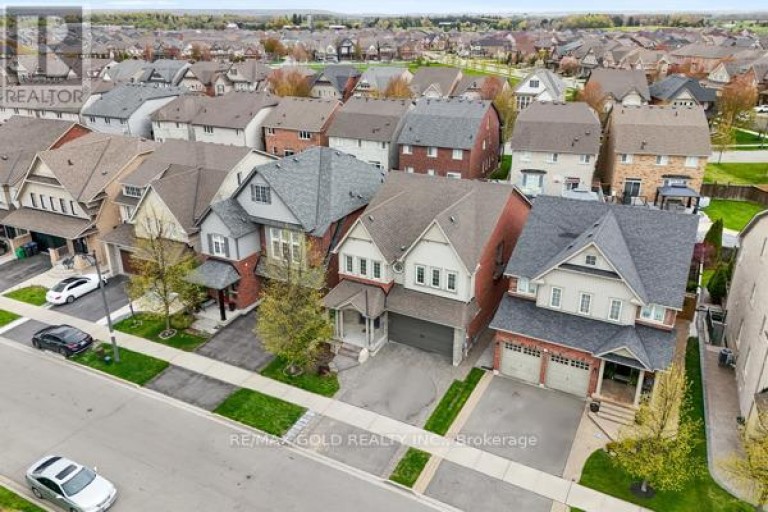 10 ROUGEBANK AVENUE, Caledon, Ontario, L7C3V1