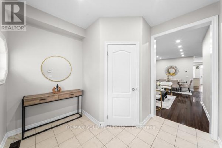 10 ROUGEBANK AVENUE, Caledon, Ontario, L7C3V1