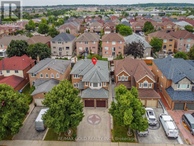 72 RAINFOREST DRIVE, Brampton (Sandringham-Wellington), Ontario, L6R1B1