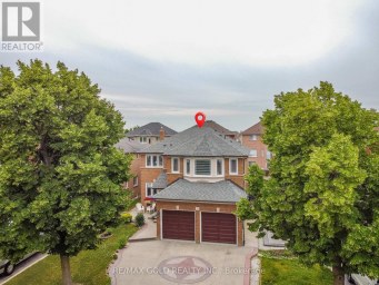 72 RAINFOREST DRIVE Brampton (Sandringham-Wellington) Ontario photo 2