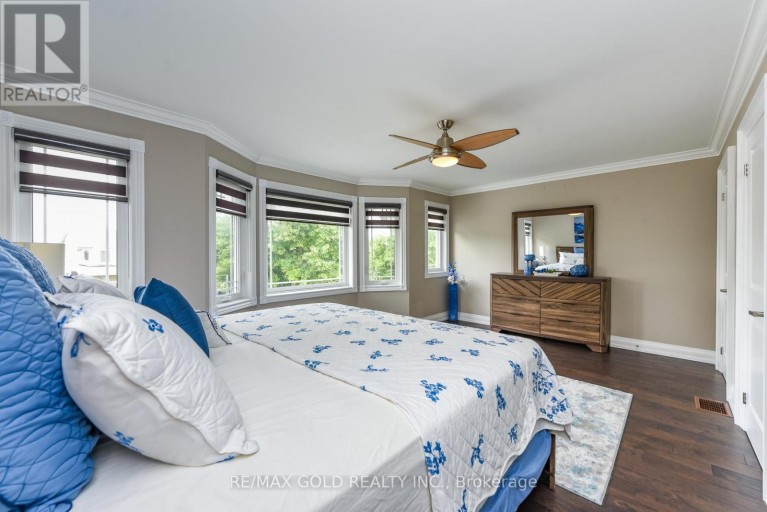 72 RAINFOREST DRIVE, Brampton (Sandringham-Wellington), Ontario, L6R1B1