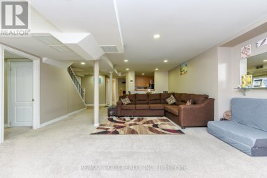 72 RAINFOREST DRIVE Brampton (Sandringham-Wellington) Ontario photo 39
