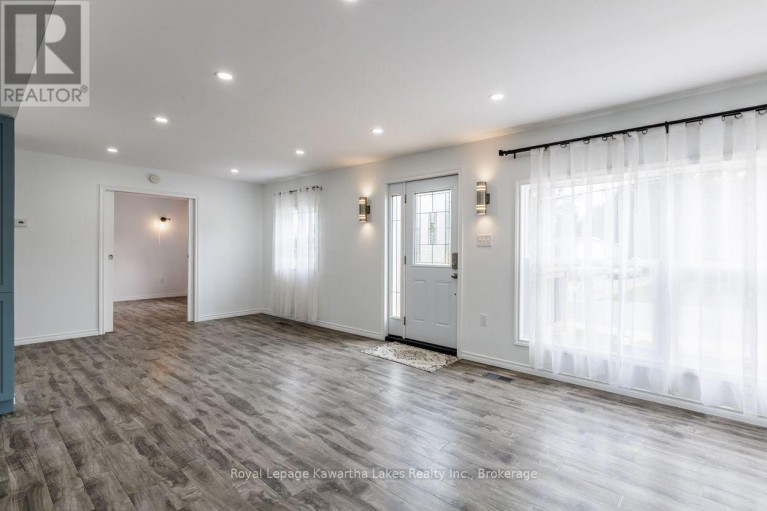 112 MURRAY STREET, Kawartha Lakes (Fenelon Falls), Ontario, K0M1N0