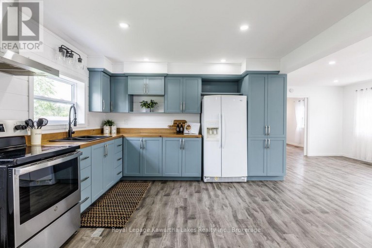 112 MURRAY STREET, Kawartha Lakes (Fenelon Falls), Ontario, K0M1N0