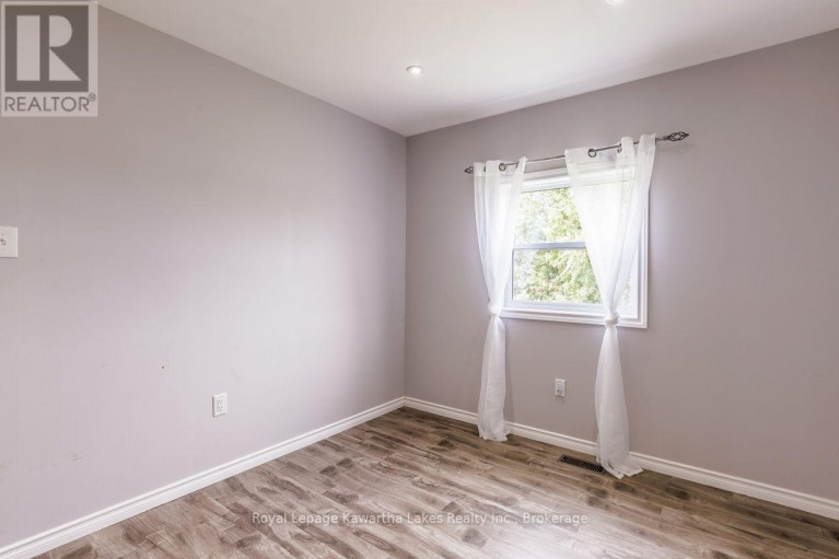 112 MURRAY STREET, Kawartha Lakes (Fenelon Falls), Ontario, K0M1N0
