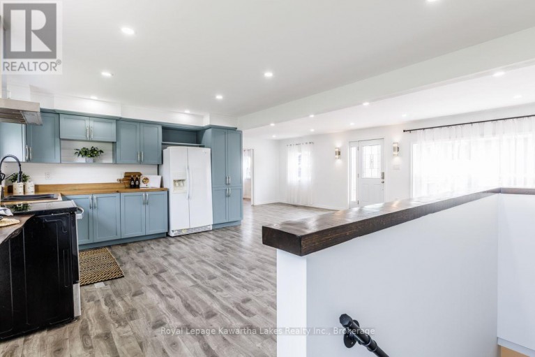 112 MURRAY STREET, Kawartha Lakes (Fenelon Falls), Ontario, K0M1N0