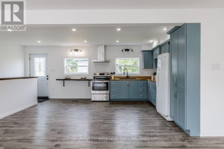 112 MURRAY STREET, Kawartha Lakes (Fenelon Falls), Ontario, K0M1N0