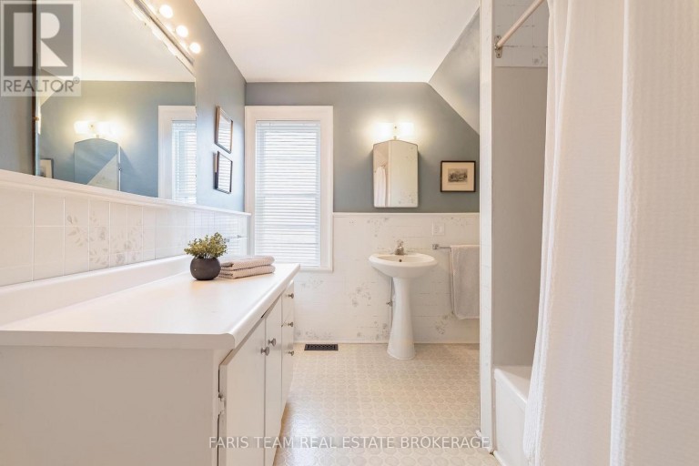23 YONGE STREET S, Springwater (Elmvale), Ontario, L0L1P0
