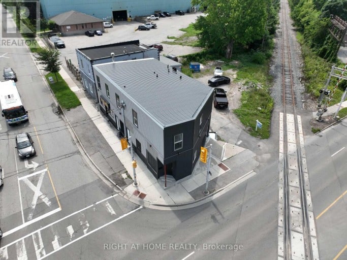697 Hale Street, London East (east N), Ontario (id X13676564)