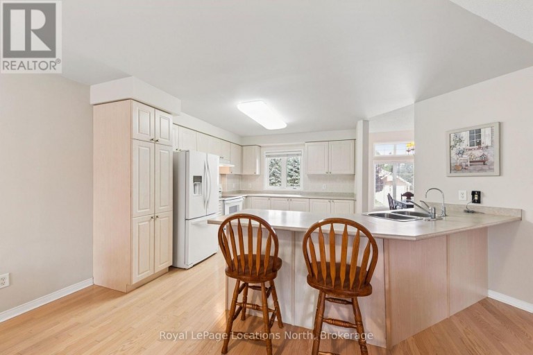 4 TRAILWOOD PLACE, Wasaga Beach, Ontario, L9Z1M6