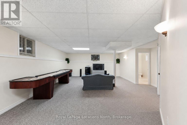 4 TRAILWOOD PLACE, Wasaga Beach, Ontario, L9Z1M6