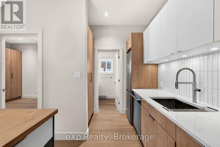 12 - 24 WELLINGTON STREET, Stratford, Ontario, N5A2L2
