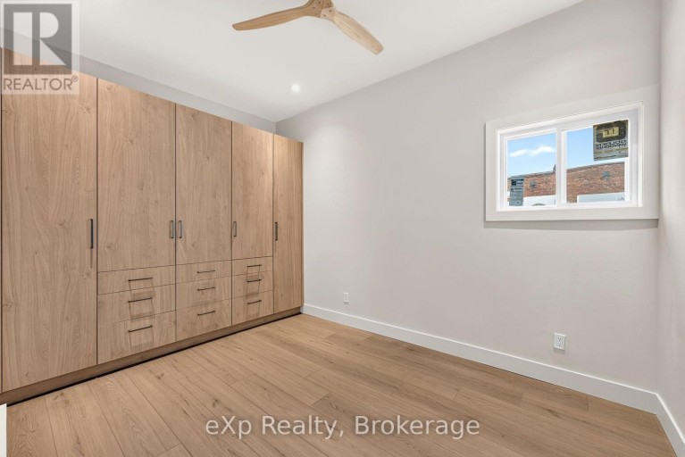 12 - 24 WELLINGTON STREET, Stratford, Ontario, N5A2L2