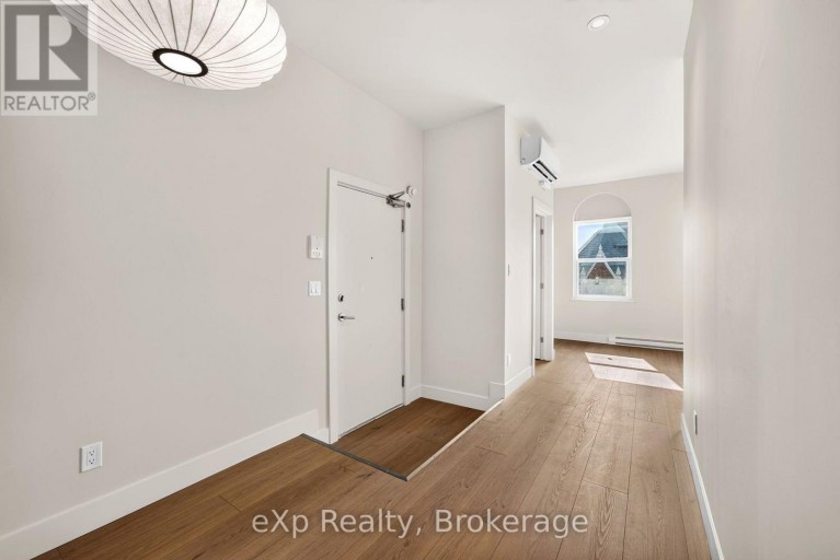 12 - 24 WELLINGTON STREET, Stratford, Ontario, N5A2L2