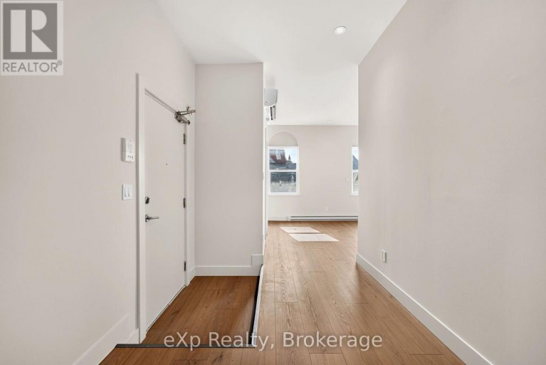 12 - 24 WELLINGTON STREET, Stratford, Ontario, N5A2L2