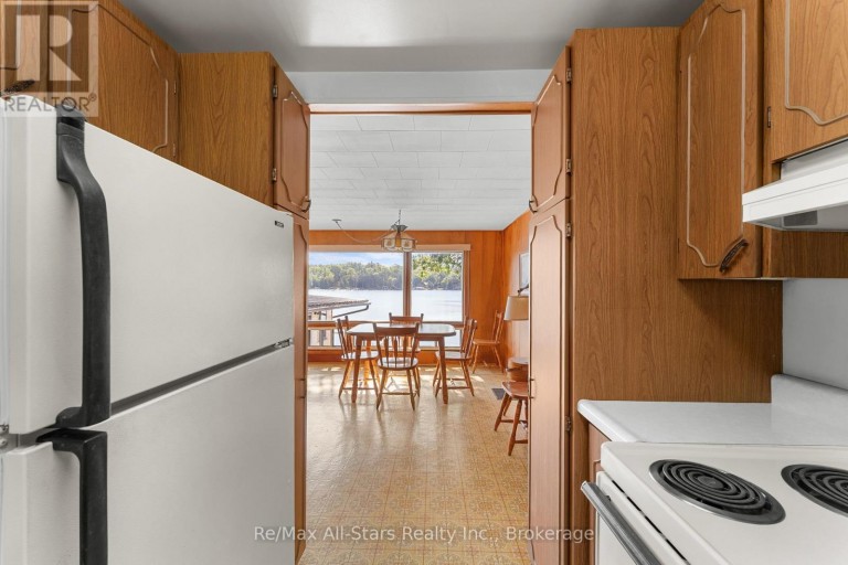75 FELLS POINT ROAD, Kawartha Lakes (Fenelon), Ontario, K0M1N0