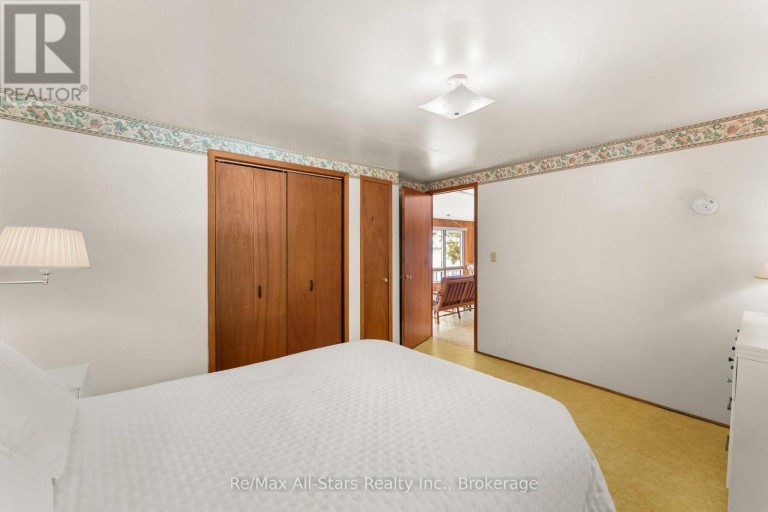 75 FELLS POINT ROAD, Kawartha Lakes (Fenelon), Ontario, K0M1N0