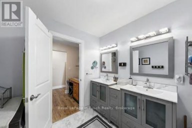 86 ANDREW DRIVE Tiny Ontario photo 33