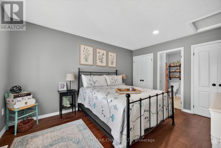 118 ISABELLA DRIVE, Orillia, Ontario, L3V8K7